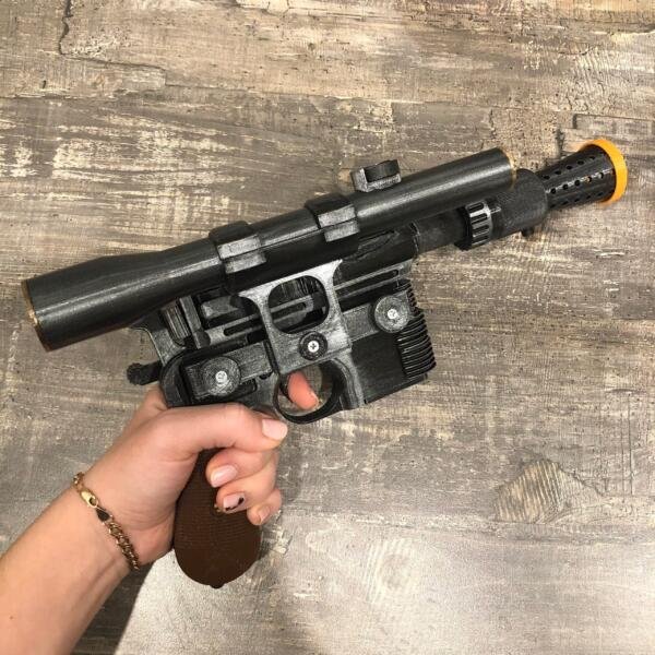 Han-Solo-Blaster-DL-44-scaled